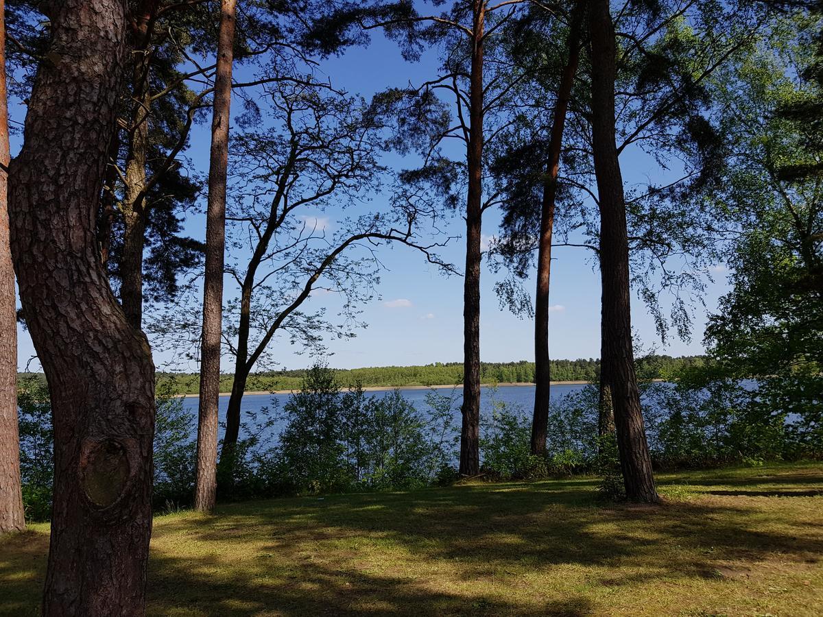 Ferienpark Am Glubigsee เวนดิสช์รีทซ์ ภายนอก รูปภาพ